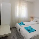 Rozanda באסקה