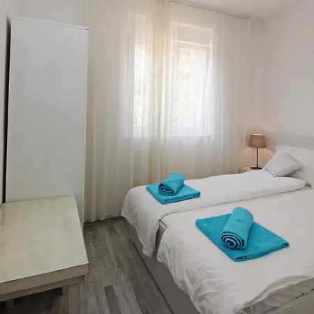 Rozanda Baška