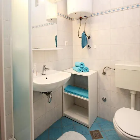 Rozanda 3*