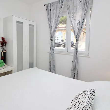 Rozanda Guest house