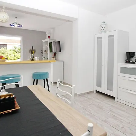 Rozanda 3* Baska (Krk)